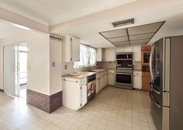 441 SW 6th Avenue, Boynton Beach, FL 33435