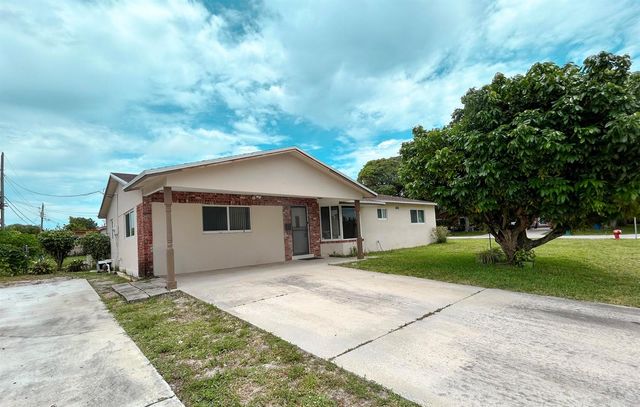 441 SW 6th Avenue, Boynton Beach, FL 33435