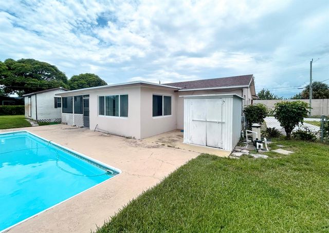 441 SW 6th Avenue, Boynton Beach, FL 33435