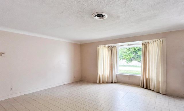 441 SW 6th Avenue, Boynton Beach, FL 33435