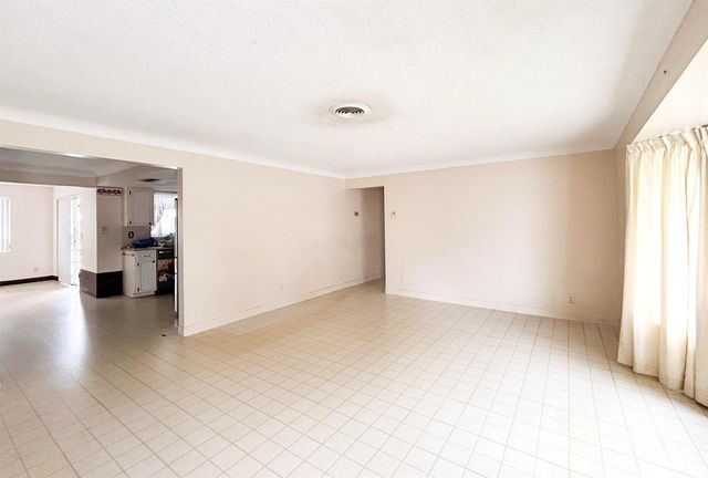 441 SW 6th Avenue, Boynton Beach, FL 33435