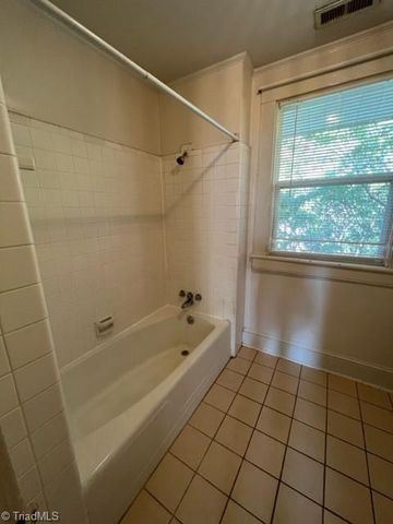 1425 Academy Street Up, Winston-salem, NC 27103