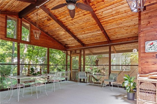 2922 Round Hill Road, Greensboro, NC 27408
