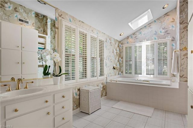 2922 Round Hill Road, Greensboro, NC 27408
