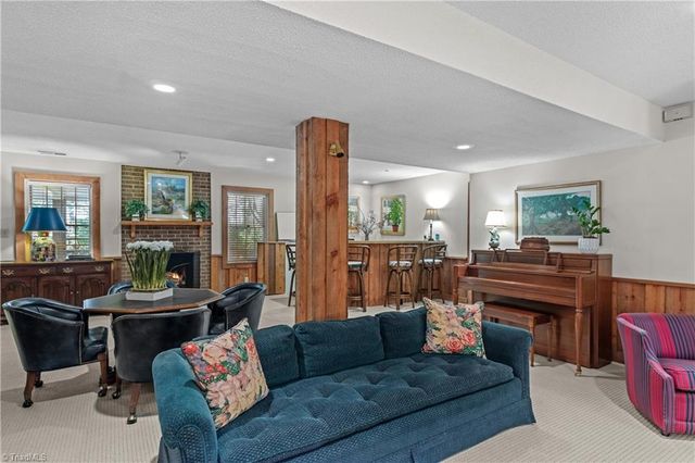 2922 Round Hill Road, Greensboro, NC 27408
