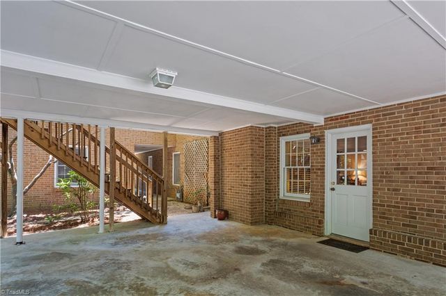 2922 Round Hill Road, Greensboro, NC 27408