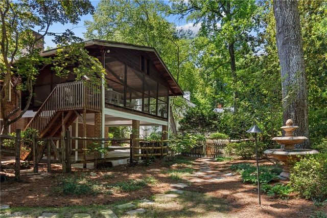 2922 Round Hill Road, Greensboro, NC 27408