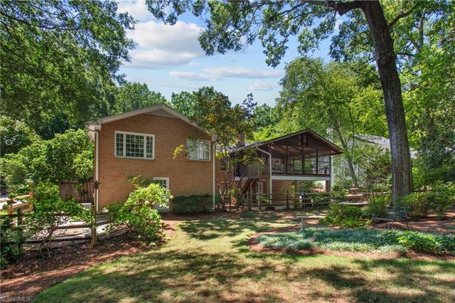 2922 Round Hill Road, Greensboro, NC 27408