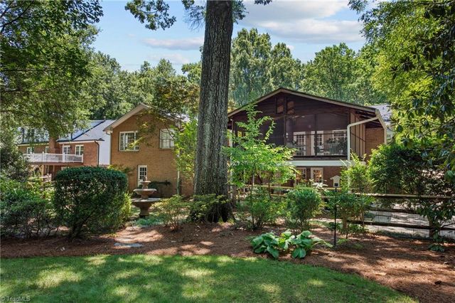 2922 Round Hill Road, Greensboro, NC 27408