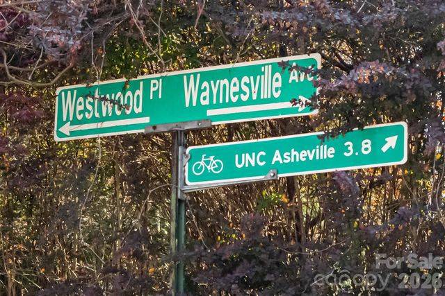 11 Westwood Place, Asheville, NC 28806