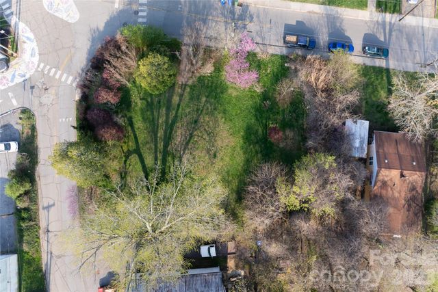 11 Westwood Place, Asheville, NC 28806