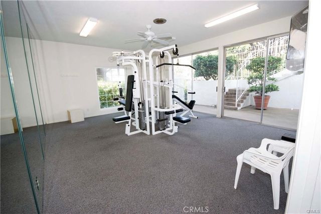 100 Scholz Plaza PH1, Newport Beach, CA 92663