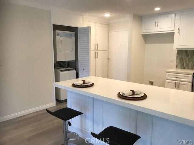 100 Scholz Plaza PH1, Newport Beach, CA 92663