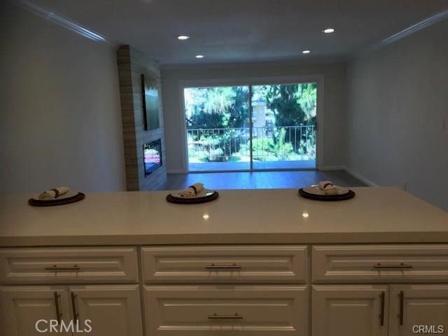 100 Scholz Plaza PH1, Newport Beach, CA 92663