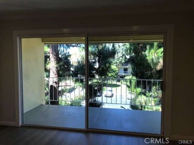 100 Scholz Plaza PH1, Newport Beach, CA 92663