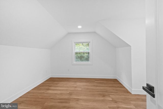 290 OXFORD VALLEY RD, Yardley, PA 19067