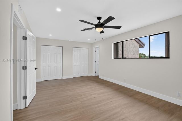 9575 NW 38th Pl, Sunrise, FL 33351