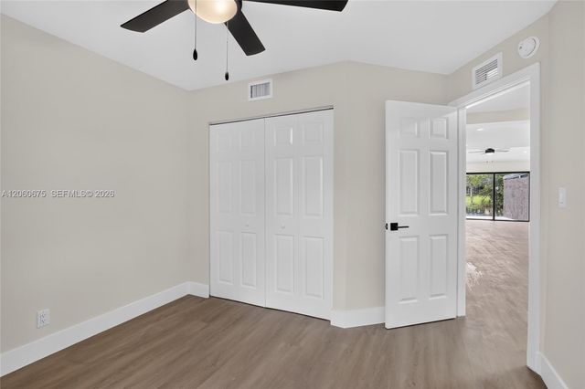9575 NW 38th Pl, Sunrise, FL 33351