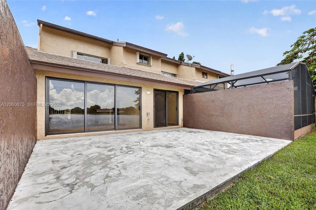 9575 NW 38th Pl, Sunrise, FL 33351