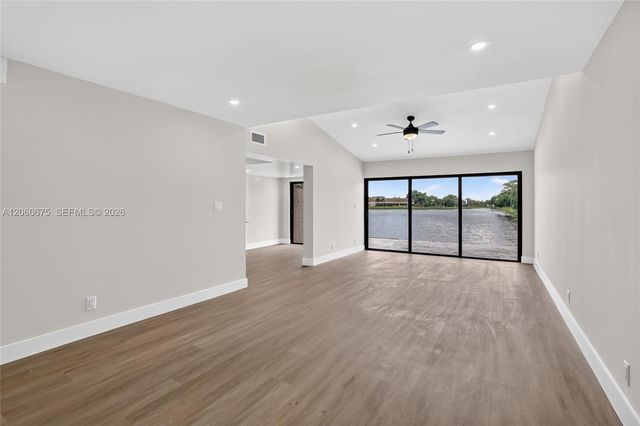 9575 NW 38th Pl, Sunrise, FL 33351