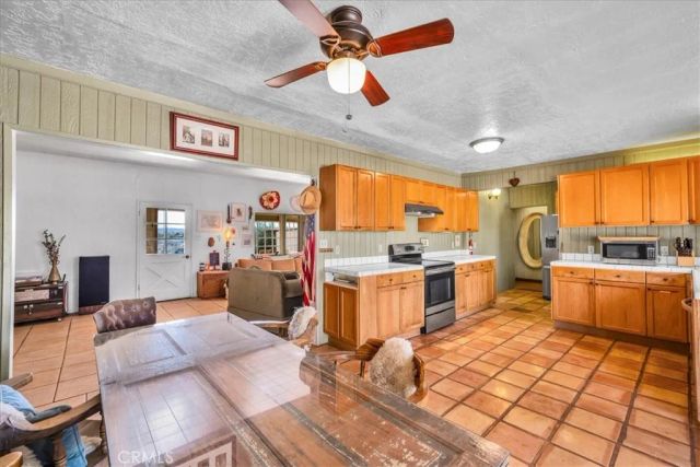 3707 Indio Ave, Yucca Valley, CA 92252