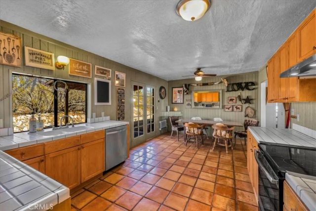 3707 Indio Ave, Yucca Valley, CA 92252