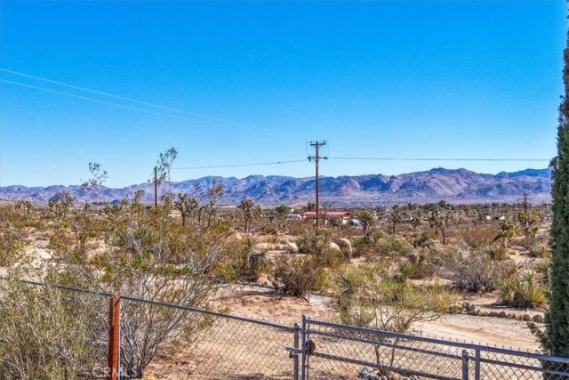 3707 Indio Ave, Yucca Valley, CA 92252