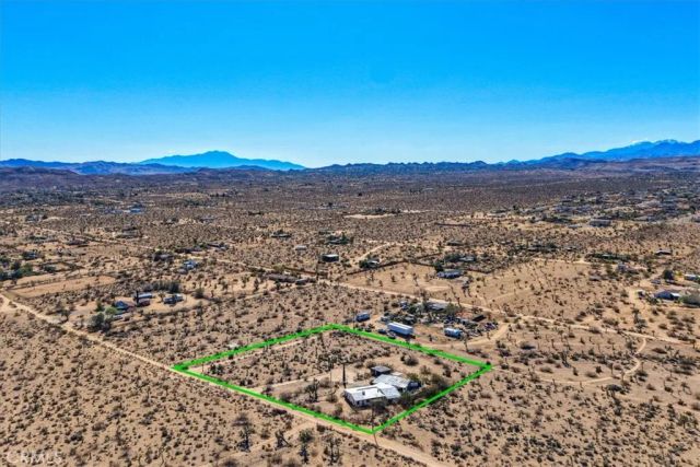 3707 Indio Ave, Yucca Valley, CA 92252