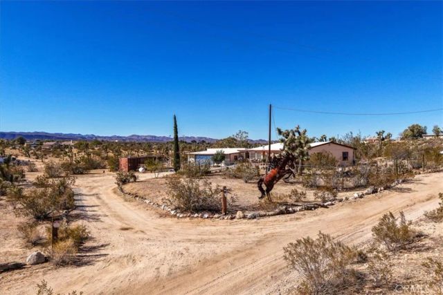 3707 Indio Ave, Yucca Valley, CA 92252