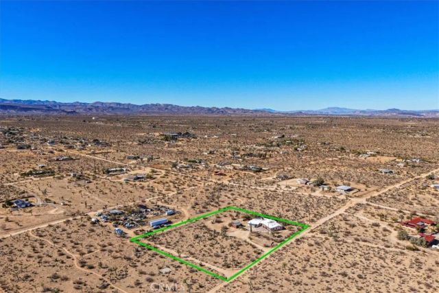 3707 Indio Ave, Yucca Valley, CA 92252