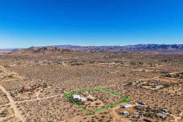 3707 Indio Ave, Yucca Valley, CA 92252