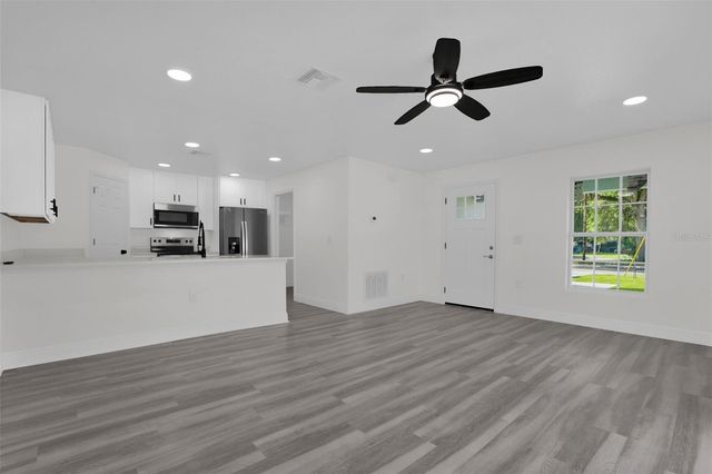 1704 W 15TH STREET, Sanford, FL 32771