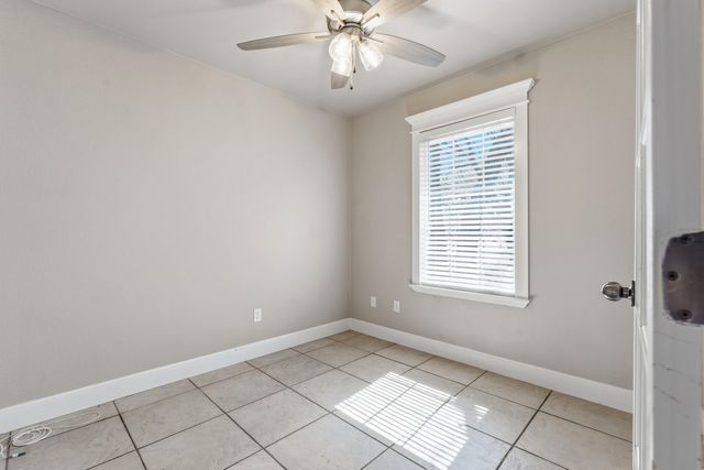 8202 Clinton Avenue, Lubbock, TX 79424