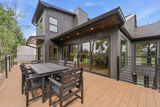 26 Leisure Lane, The Woodlands, TX 77380