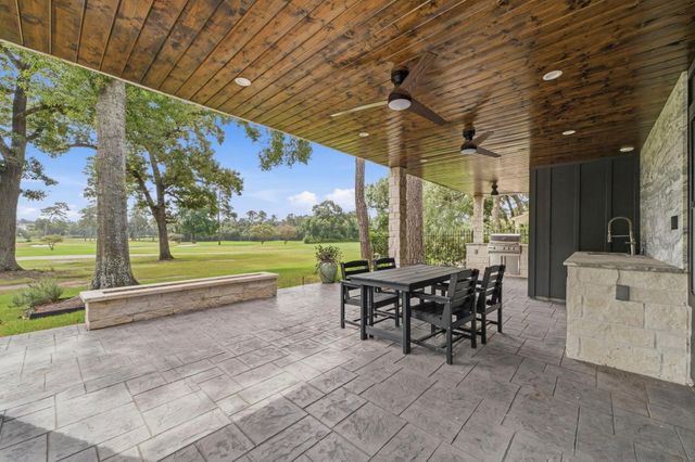 26 Leisure Lane, The Woodlands, TX 77380