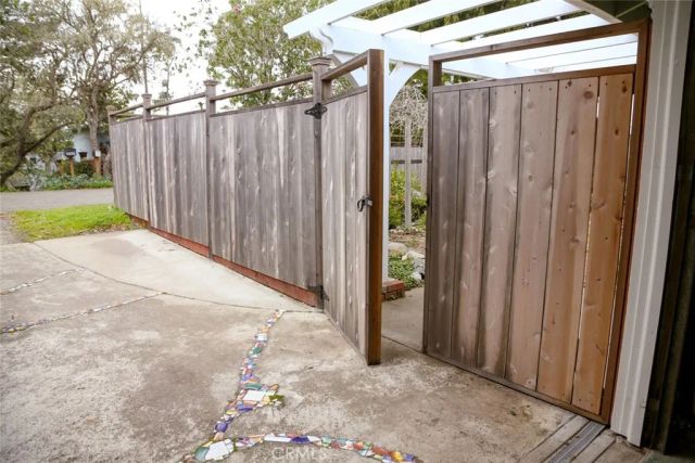 2410 Langton Street, Cambria, CA 93428