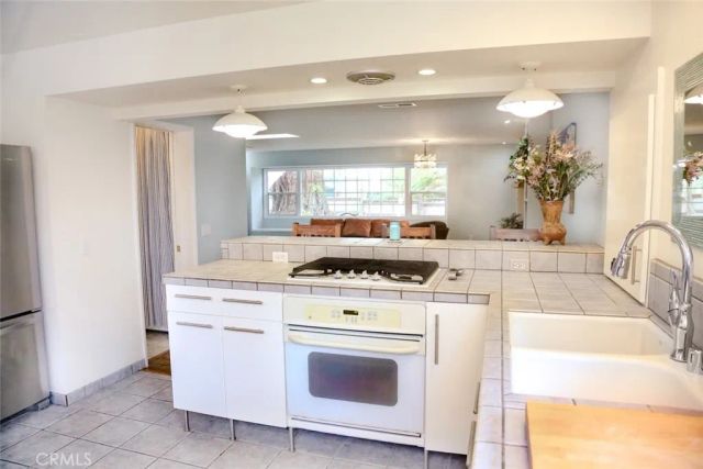2410 Langton Street, Cambria, CA 93428