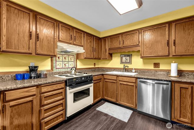 15005 NE 48th Street NE, Vancouver, WA 98682