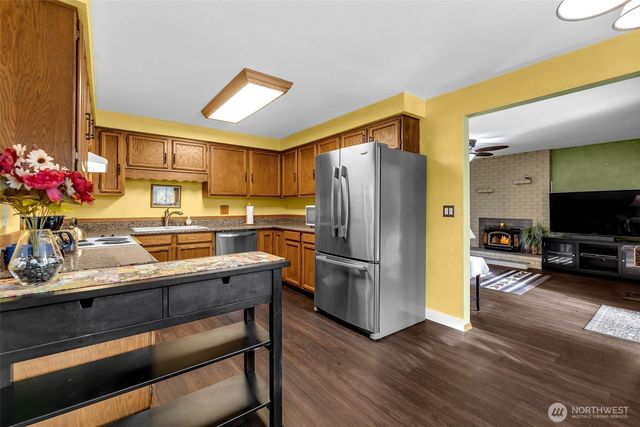 15005 NE 48th Street NE, Vancouver, WA 98682