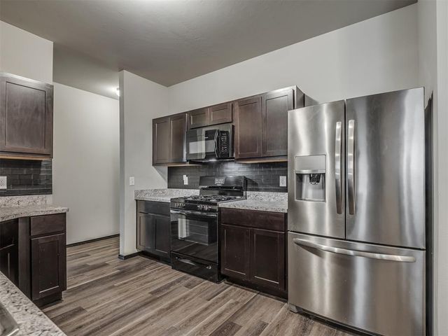 11605 NW 95th Street, Yukon, OK 73099