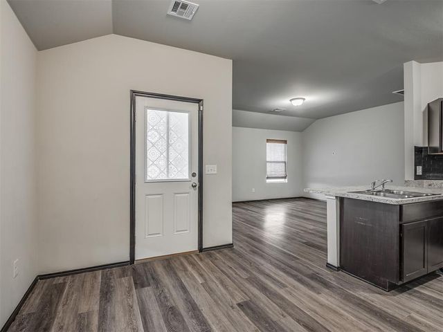 11605 NW 95th Street, Yukon, OK 73099