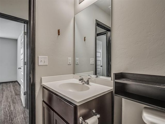 11605 NW 95th Street, Yukon, OK 73099