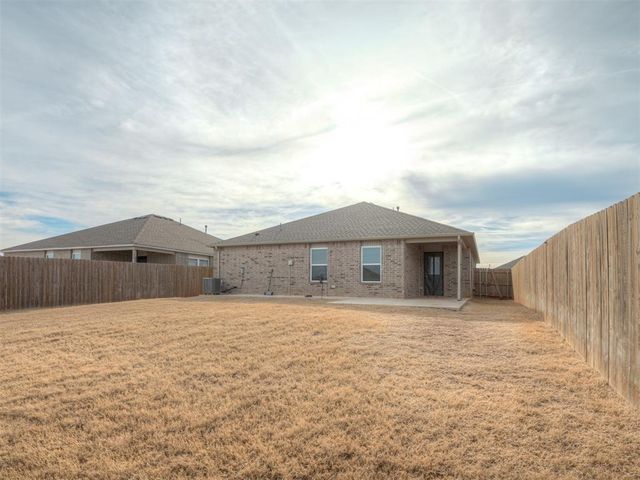 11605 NW 95th Street, Yukon, OK 73099