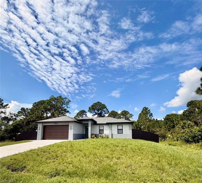 724 Drury AVE, LEHIGH ACRES, FL 33974 — photo 3