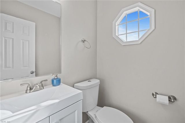 1016 Tealwood DR, Virginia Beach, VA 23453