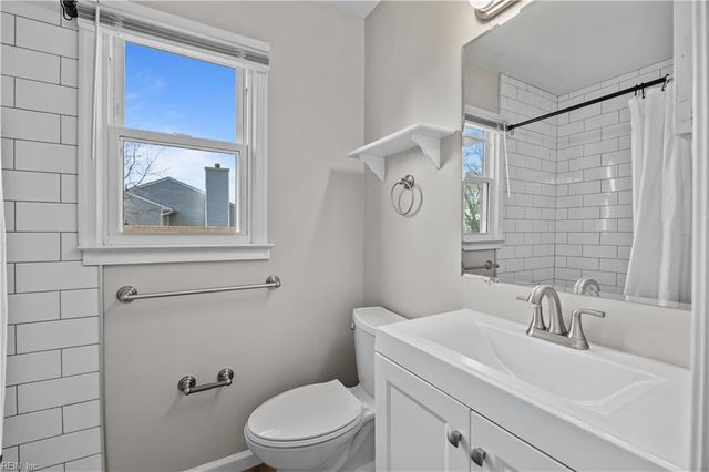 1016 Tealwood DR, Virginia Beach, VA 23453