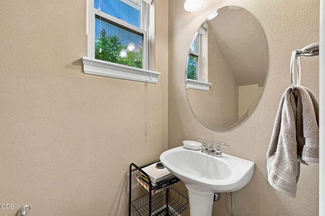 63119 NE De Haviland Street, Bend, OR 97701