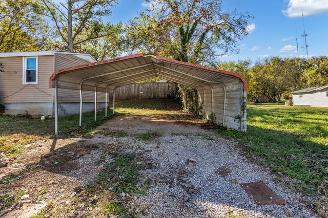 501 W 4th St, Columbia, TN 38401