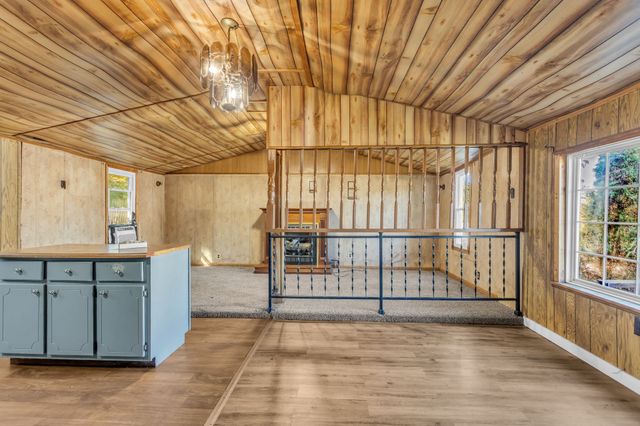 501 W 4th St, Columbia, TN 38401