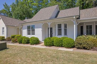 142 Victoria Way, Roswell, GA 30075